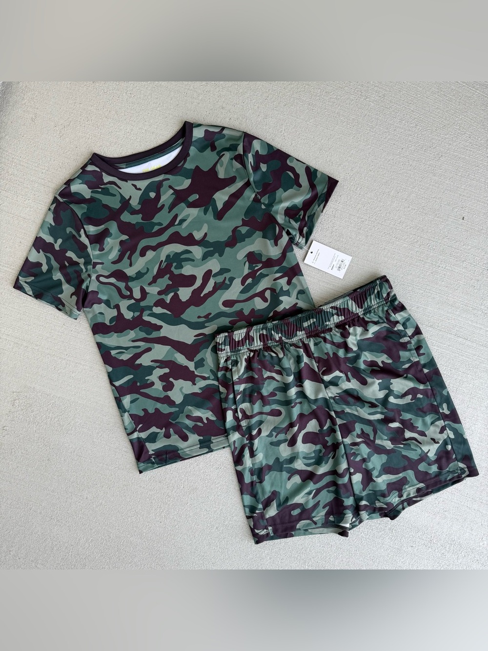 NEW 2-Piece SET  Tek-Gear Camouflage Athletic Tee & Shorts Boys Size Large 14-16